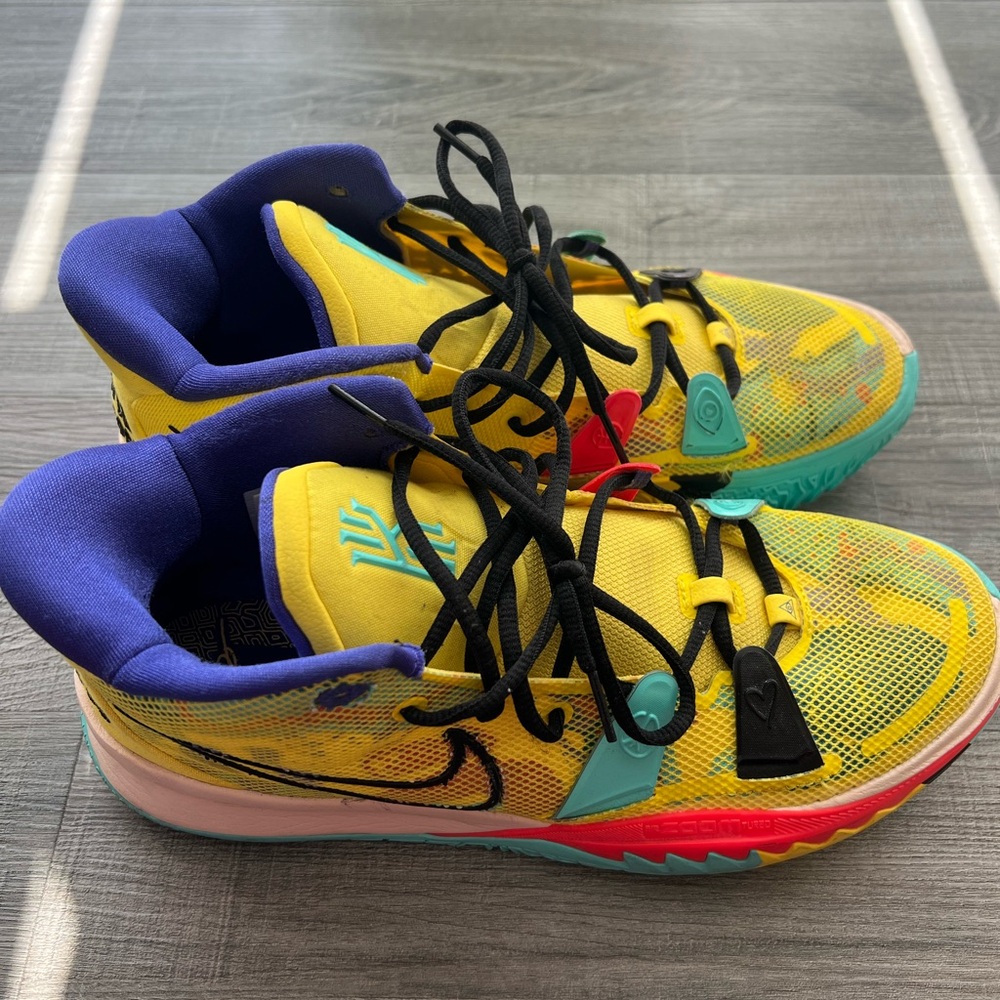 Men’s Nike (Kyrie Irving)